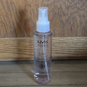 NYX PROFESSIONAL MAKEUP Bare With Me Multitasking Face Primer Setting Spray
